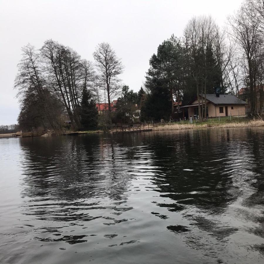 Urokliwy Domek Nad Brzegiem Jeziora Lubiatów Eksteriør bilde